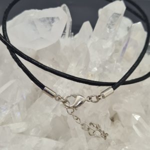 schwarzes Lederband für Edelstein Anhänger