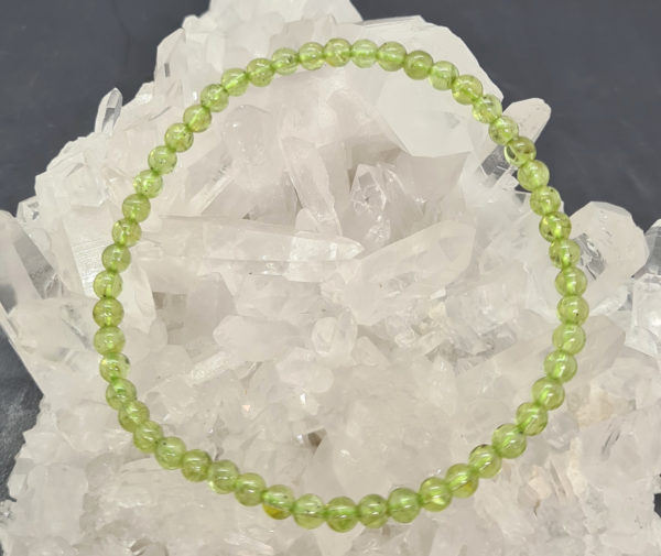 Peridot Kugelarmband